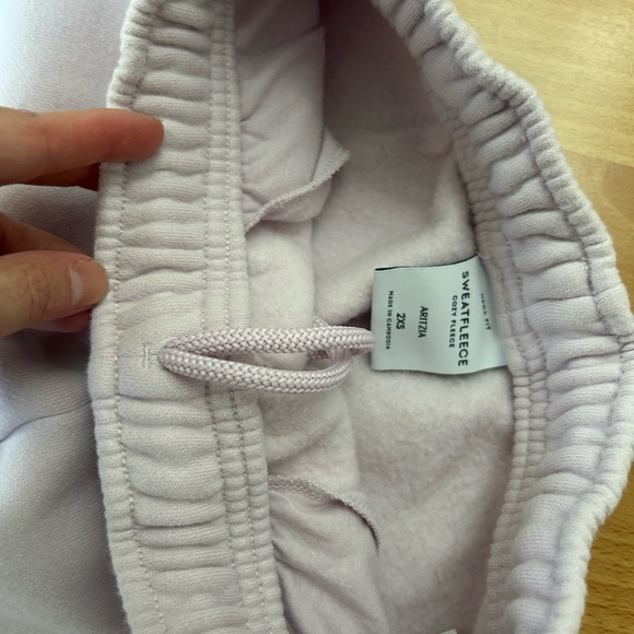 Aritzia Light Lavender Joggers - Picture 3 of 10